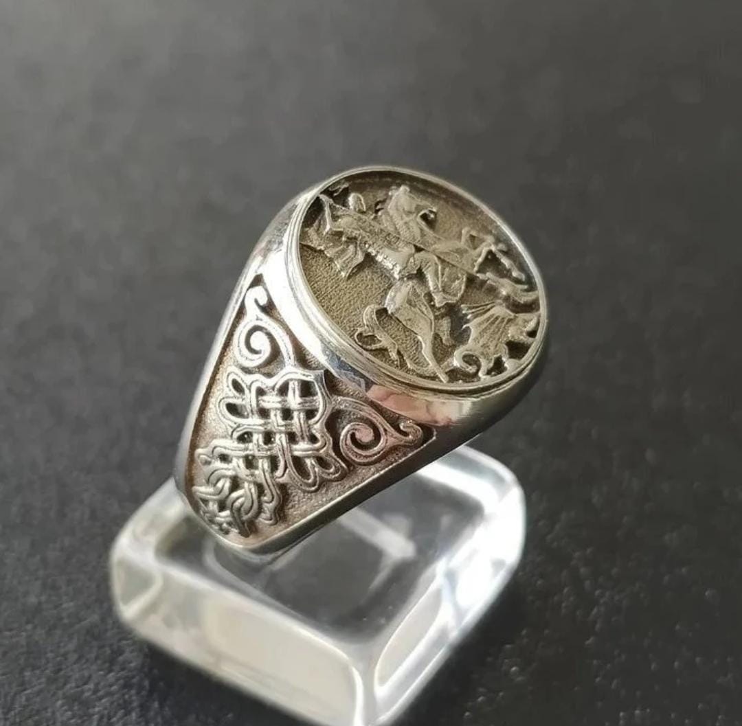 Anillo San Jorge y el Dragón