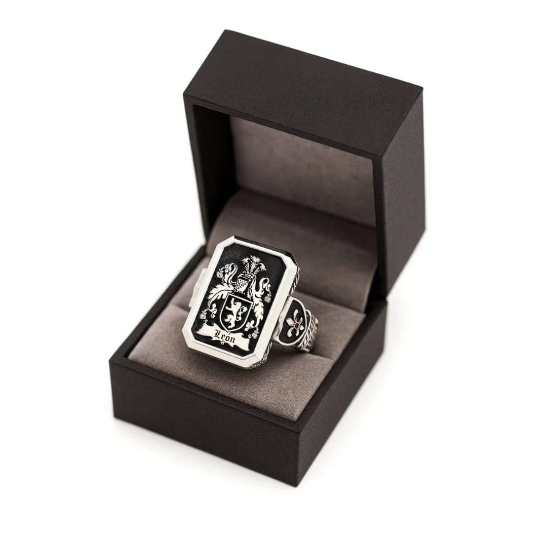 Anillo Escudo Familiar - Edición Legado